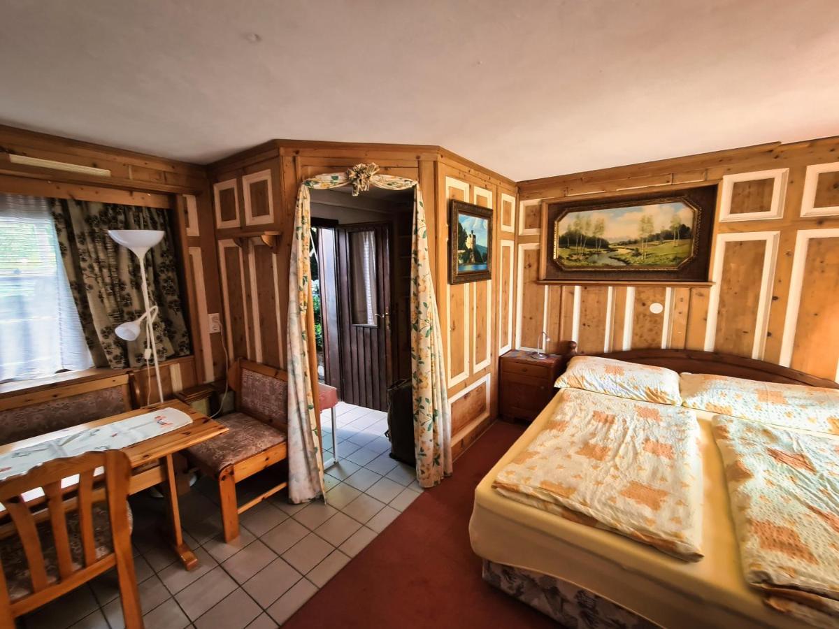 Gaestehaus Auf Der Hoehe Keutschach am See Exterior foto